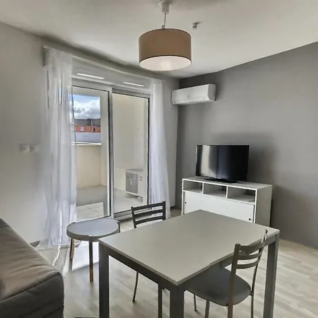 Apartment Studio Dans Recente